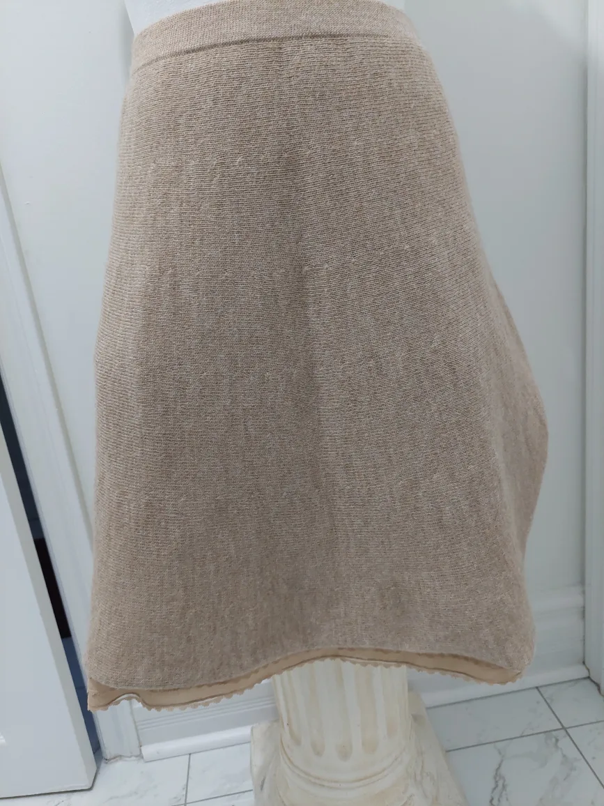 Women's Alpaca and Merino Wool Blend A-line Skirt image indicator(6)