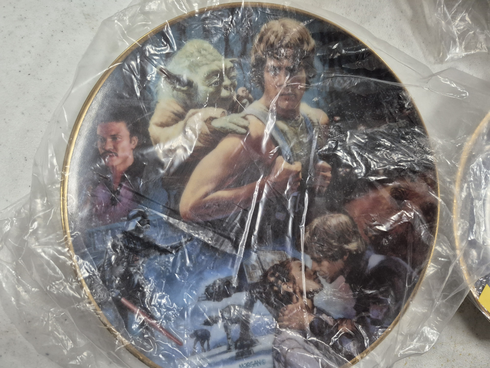 Star Wars Collector Plates Set of Four - photo 2