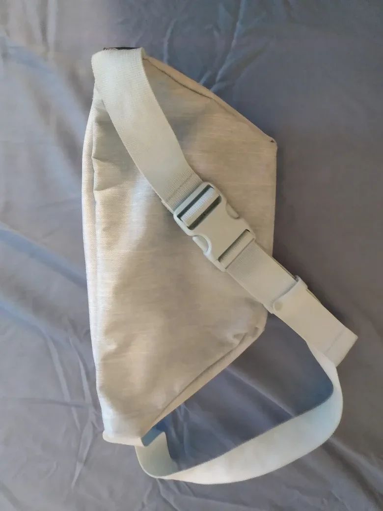 Herschel Supply Co. Light Blue Fanny Pack + ball cap bundle image indicator(6)