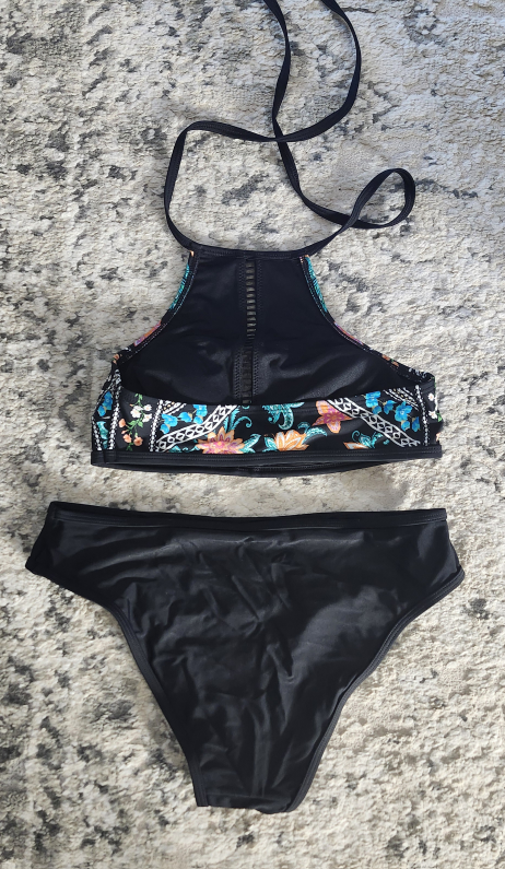 Cupshe Halter Bikini & Hipster Bottoms Set - photo 2