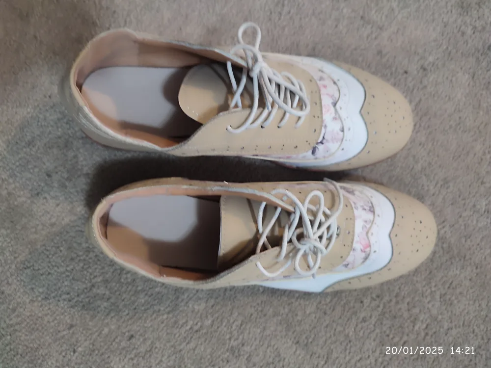 Women's Floral Oxford Shoes thumbnail