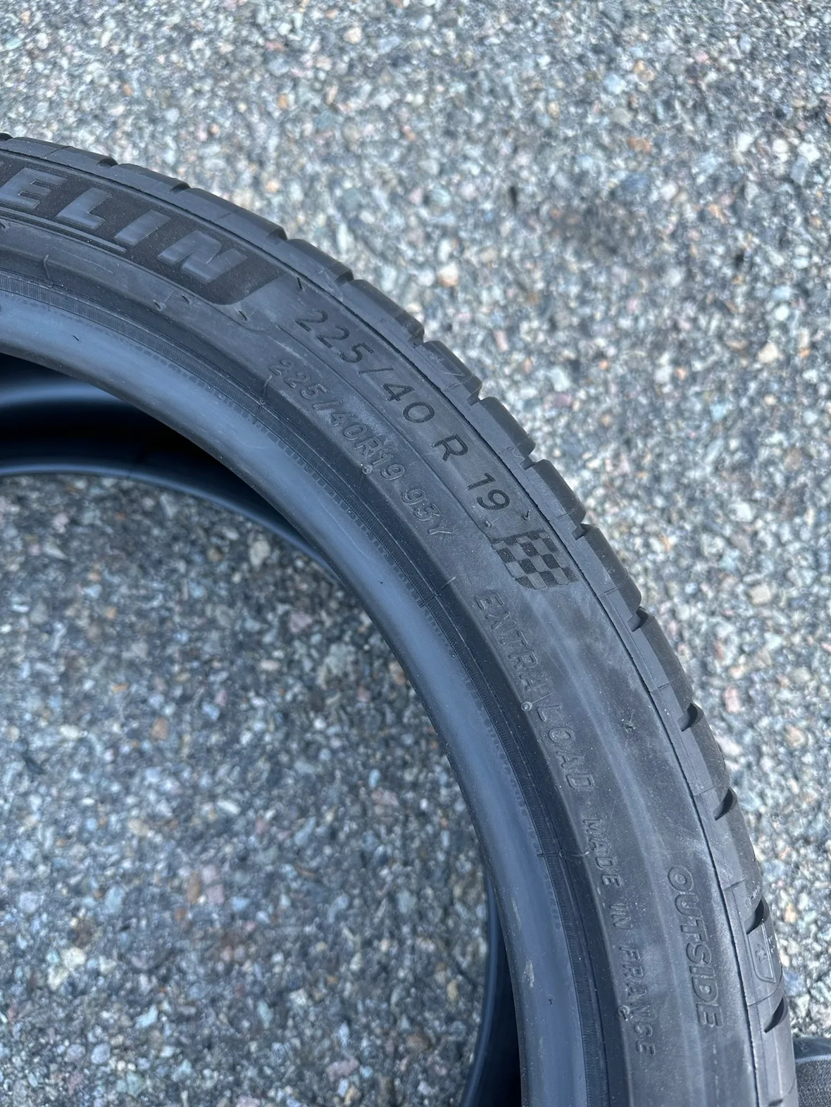 Brand new 225/40 R19 Michelin Pilot Sport 4S image indicator(3)