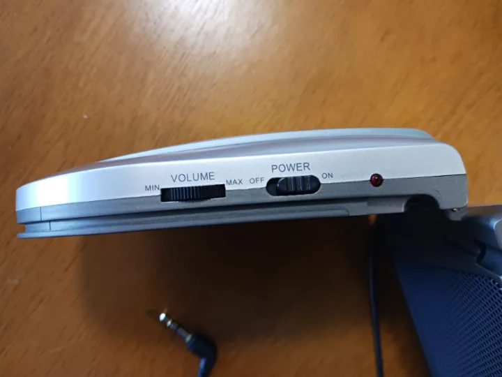 Handy NeXtech Portable Stereo Speakers image indicator(3)