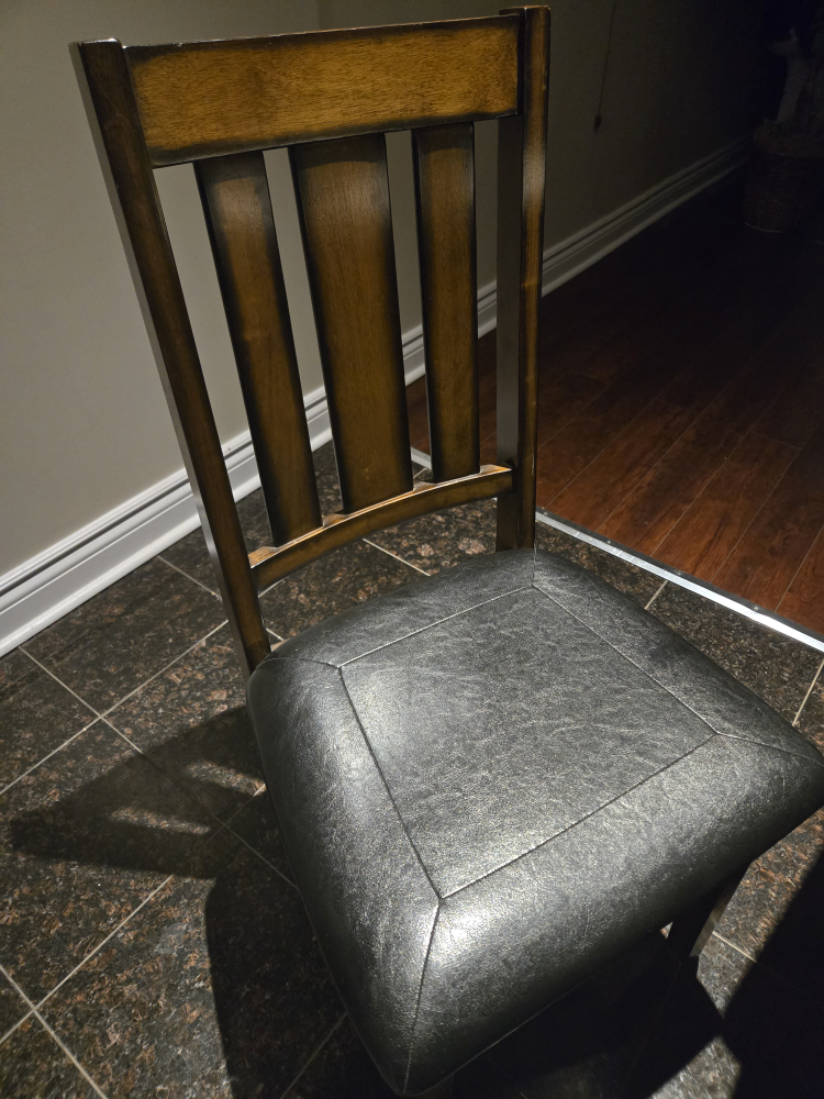 Dining table and four chairs set - photo 2