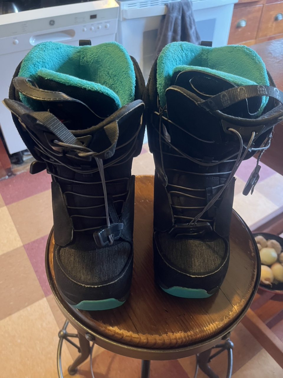 Salomon Ivy Snowboard Boots - Women's Size  7