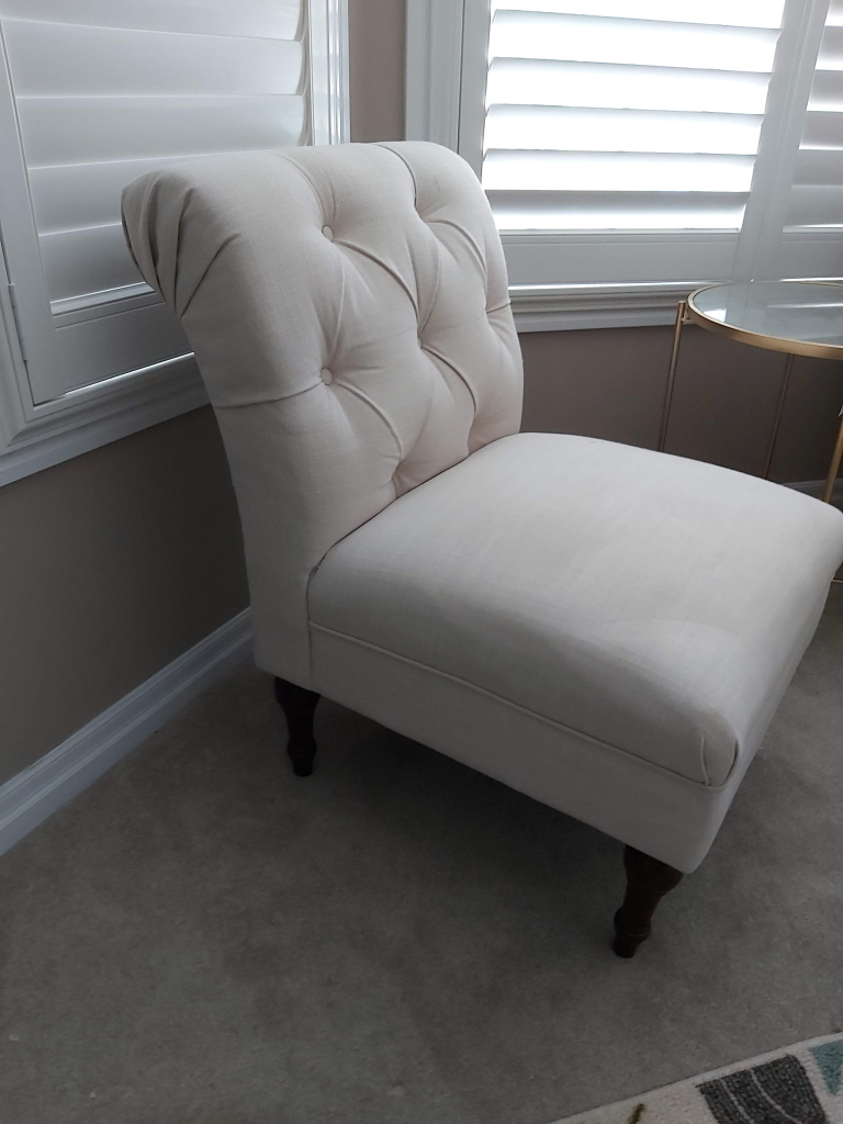Cream Upholstered Accent Chair - photo 4