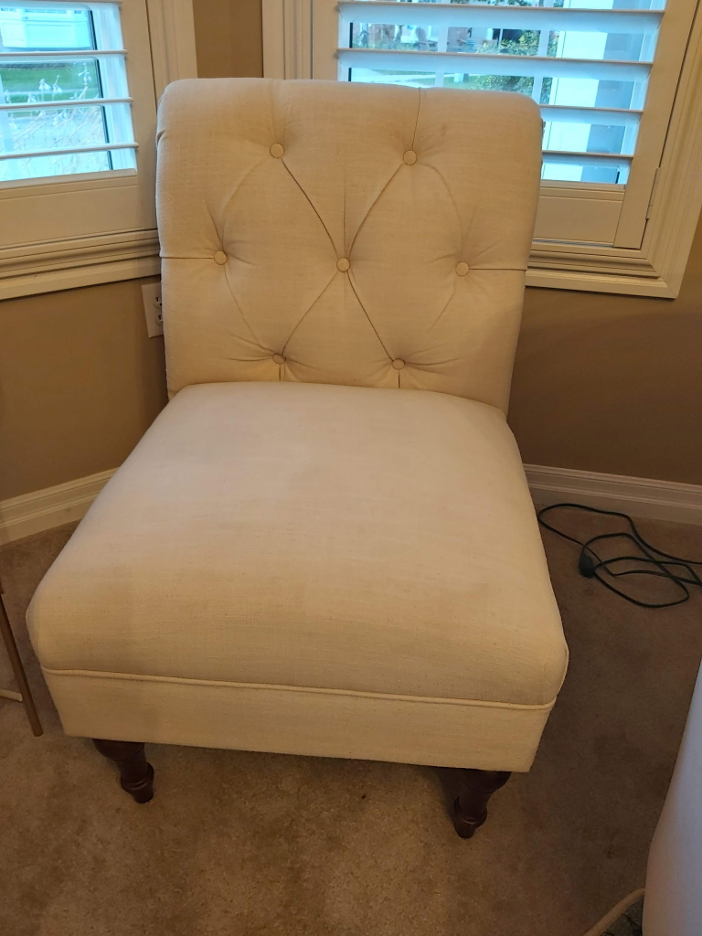 Cream Upholstered Accent Chair - photo 5