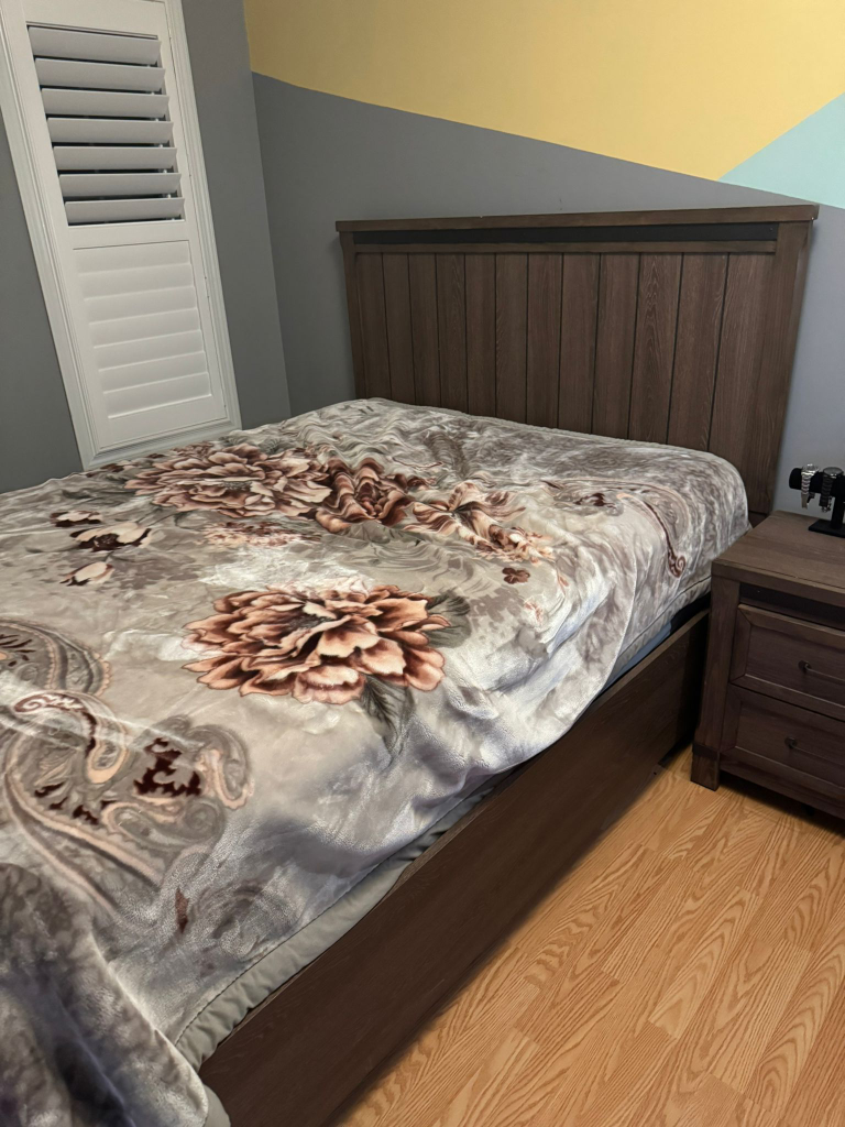 moving sale Queen Storage Bed Frame set - photo 2
