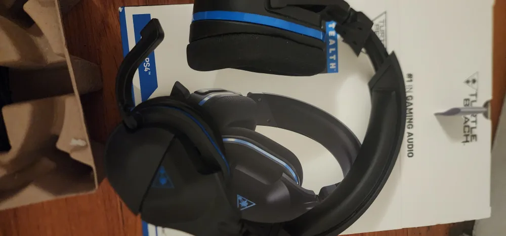 Turtle Beach  Wireless Gaming Headset - PS5 & PS4  USED image indicator(4)