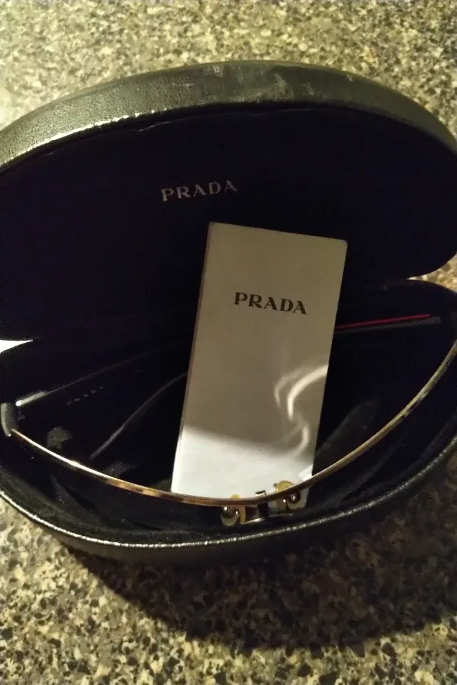 Prada Sunglasses with Case/booklet🇮🇹 /unisex/SPS image indicator(10)