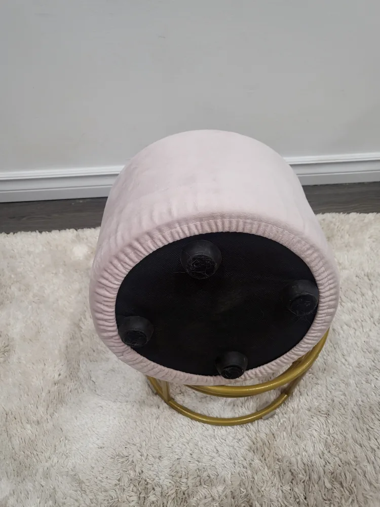 pink velvet ottoman chair image indicator(3)