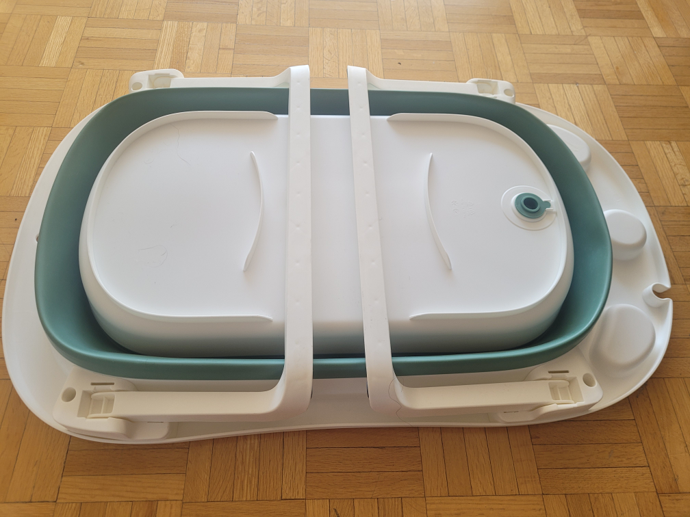 Baby Foldable Bath Tub with Stand - photo 3