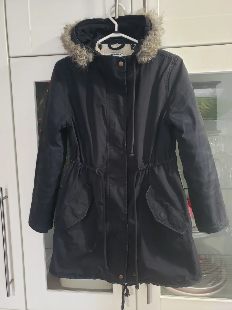 Old Navy Black Parka with Faux Fur Hood - Size M/M - photo 3