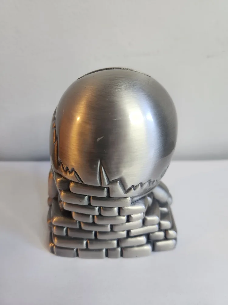 Humpty Dumpty Metal Piggy Bank image indicator(4)