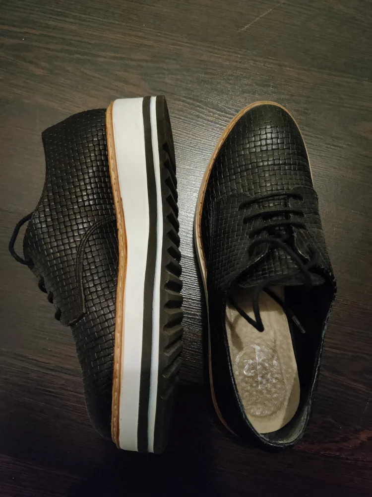 B2 Black Faux Leather Oxford Platform Shoes image indicator(2)