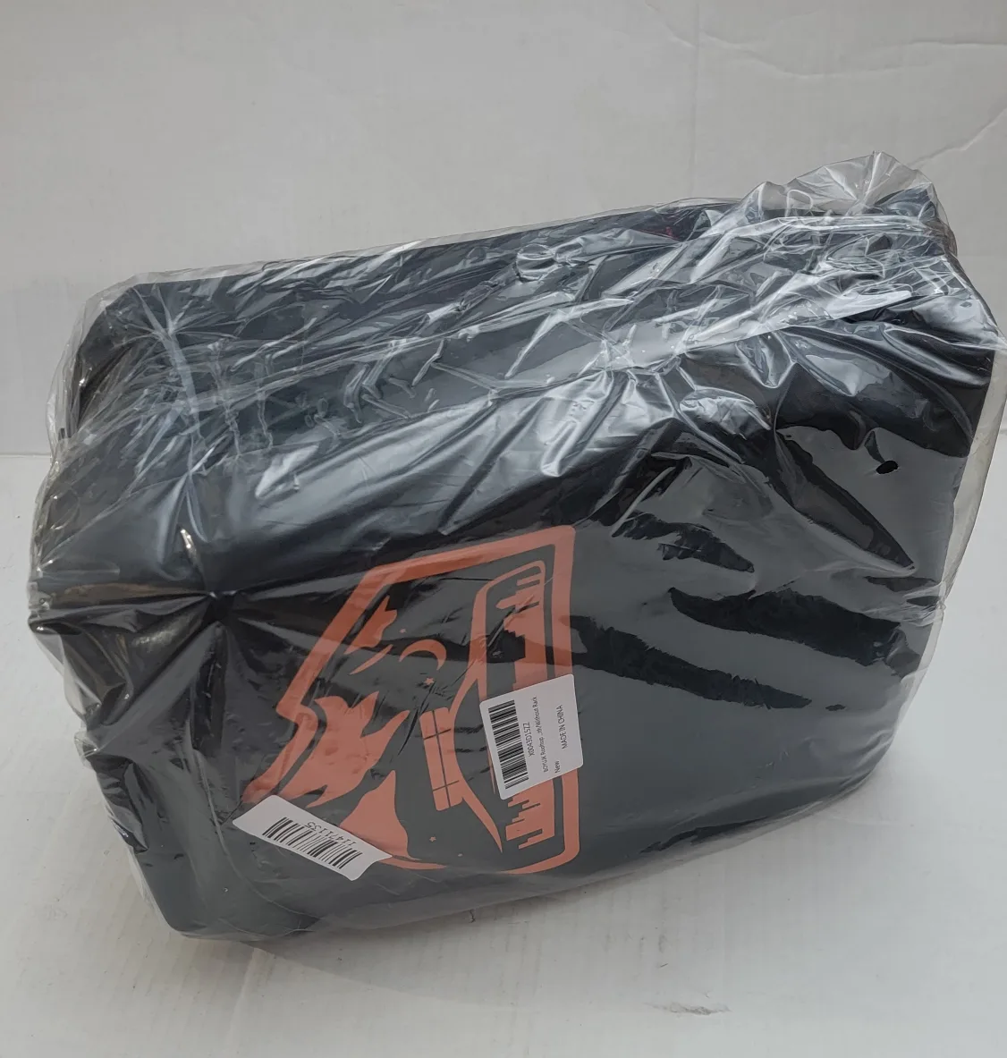 Roof Cargo Carrier 15 Cubic/425 L, 700D Waterproof w/ 6 Straps image indicator(10)