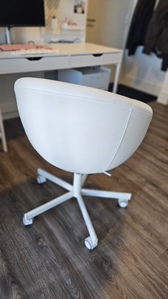 White Swivel Office Chair - photo 3