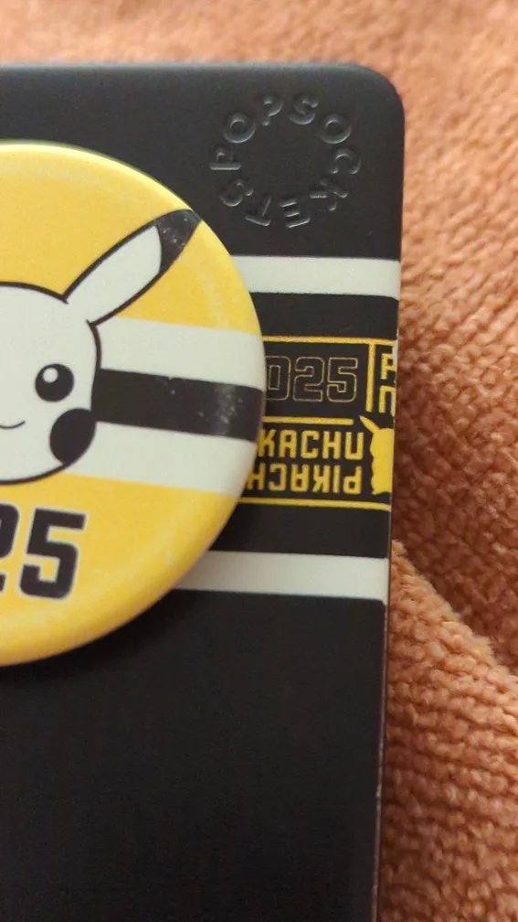 PopSockets PopWallet+ Pikachu Pokemon Card Holder image indicator(3)