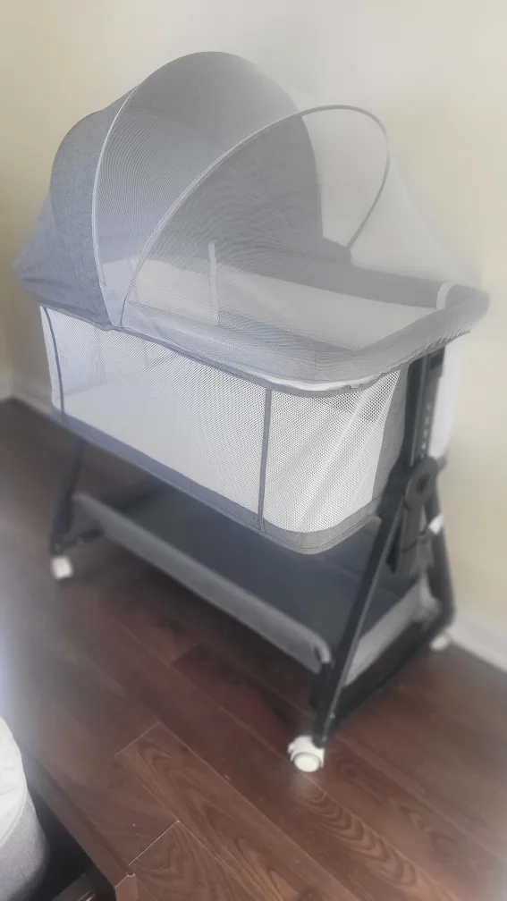 Baby bassinet with stand and mosquito net image indicator(2)