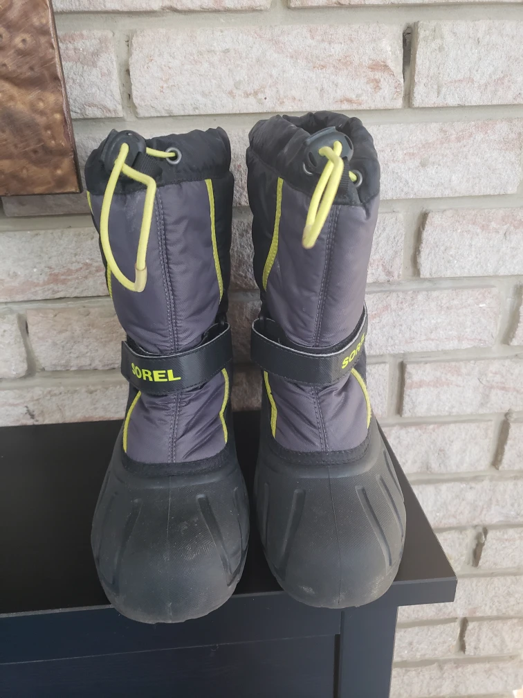 Sorel Kids' Winter Boots - Size 3 - photo 2