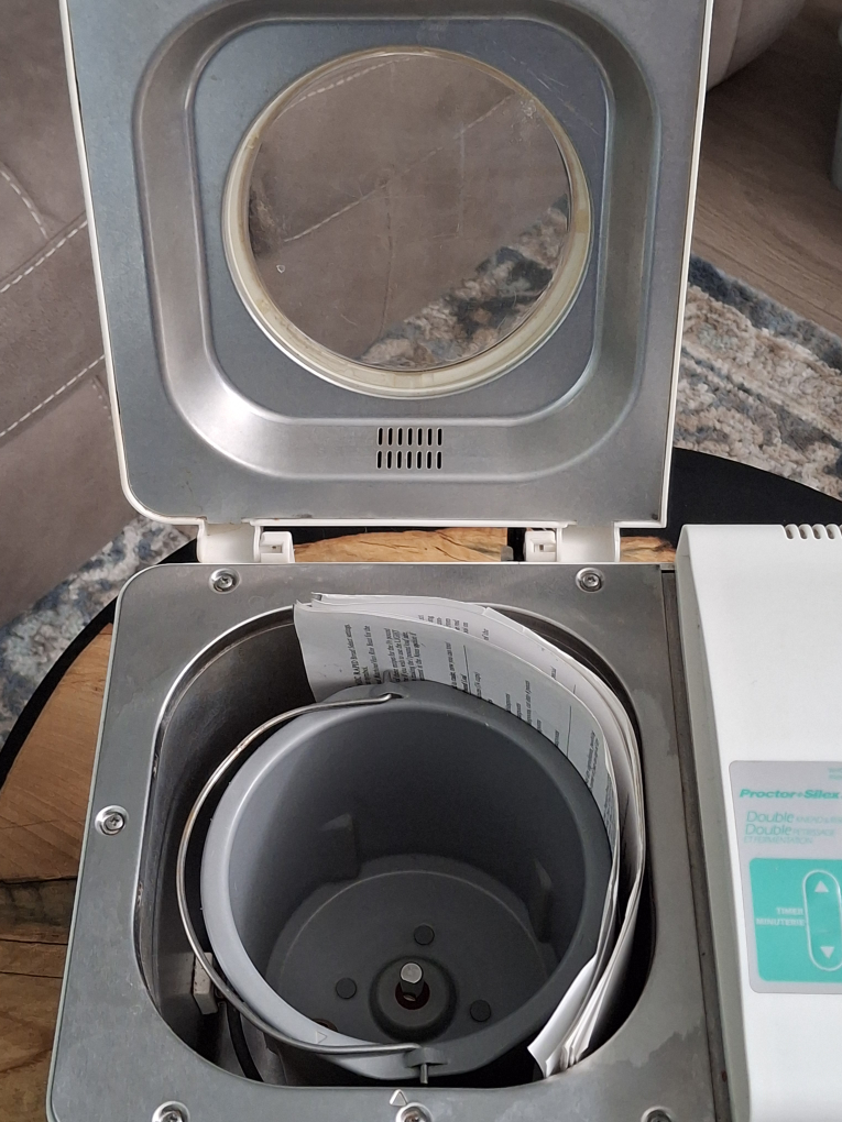 Proctor-Silex Double Knead & Rise Bread Maker - photo 3