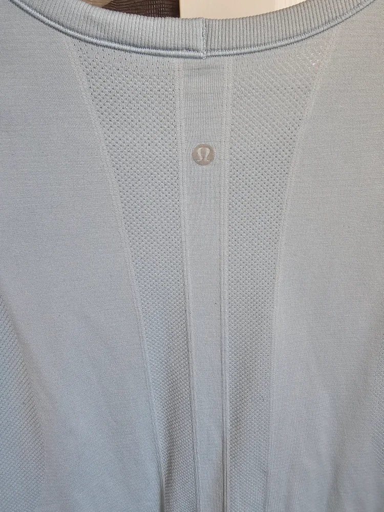 A Jacket- Superdry and lululemon clothes. image indicator(8)