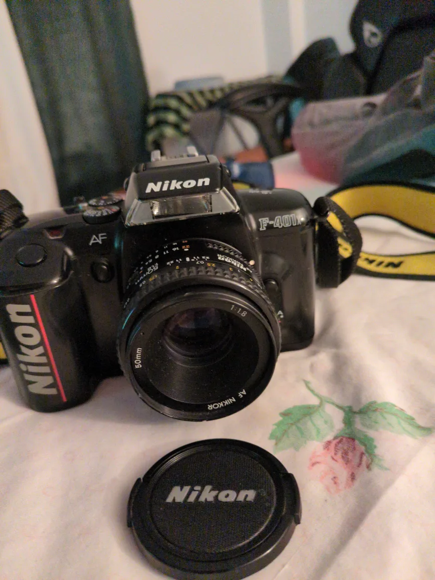 Nikon F-401x 35mm Film Camera with 50mm Lens Auto Focus image indicator(4)