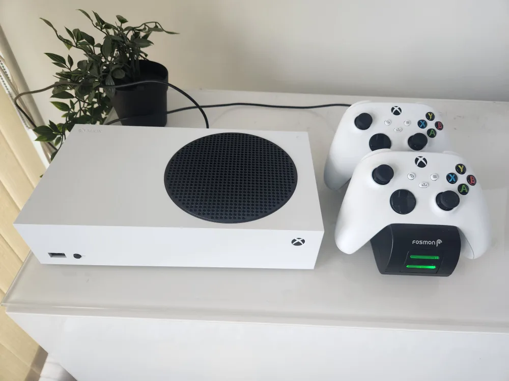 Xbox Series S 512GB thumbnail
