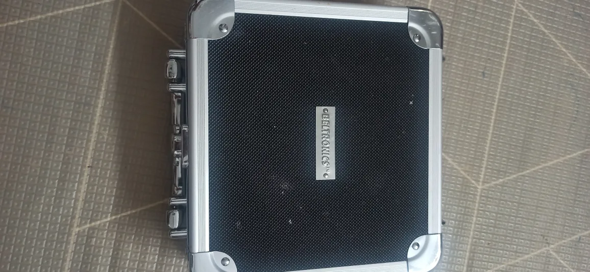 Beltronic Aluminum Carrying Case image indicator(3)