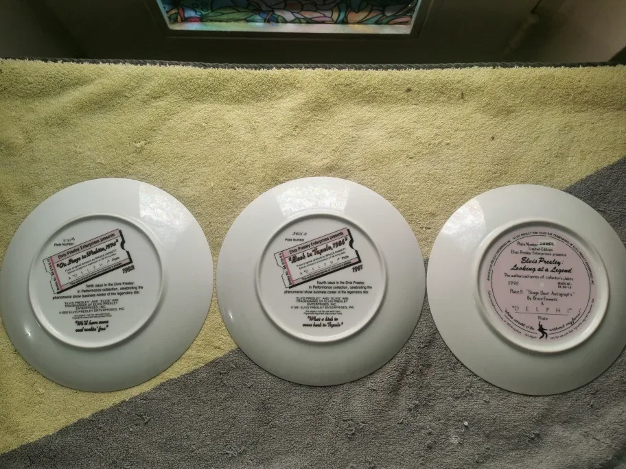 Elvis Presley Collector Plates - Set of 11 image indicator(5)