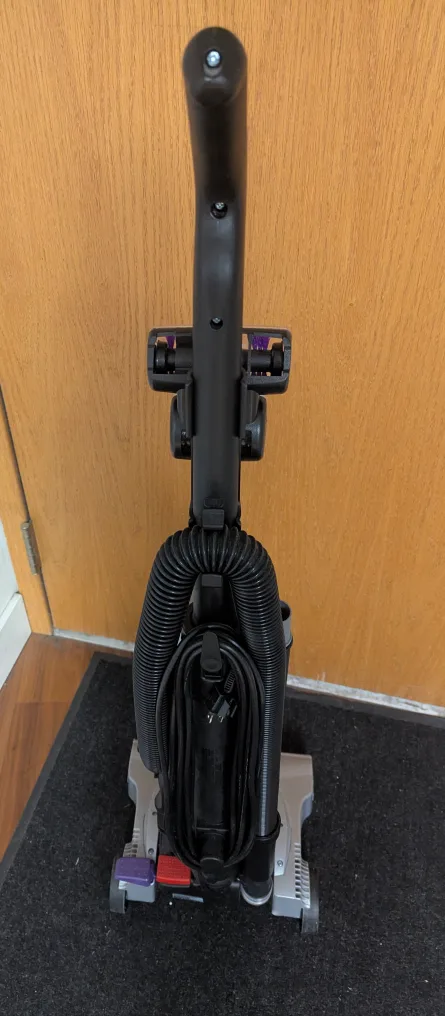 Bissell AeroSwift Bagless Upright Vacuum image indicator(4)