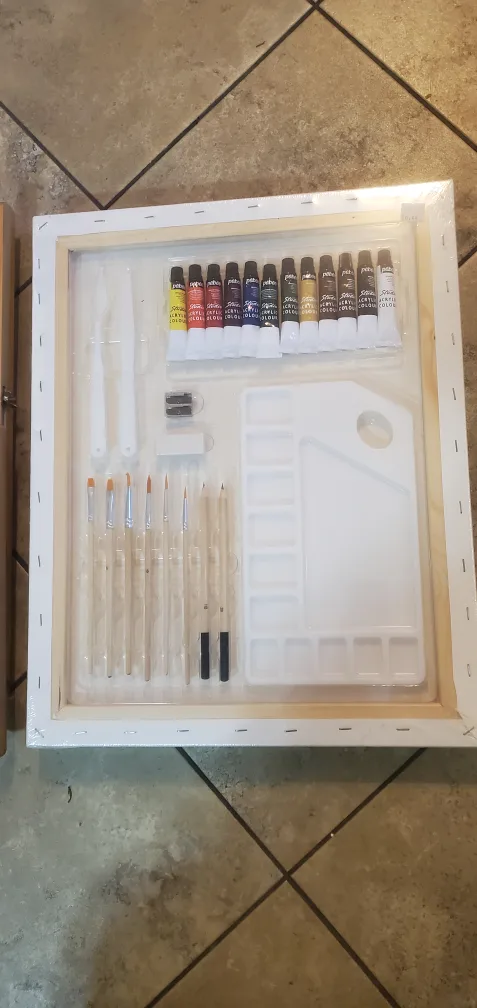 Art Supplies Bundle image indicator(2)