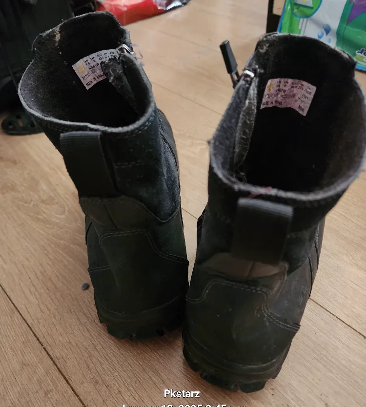 Men's Timberland Black Leather Boots image indicator(3)