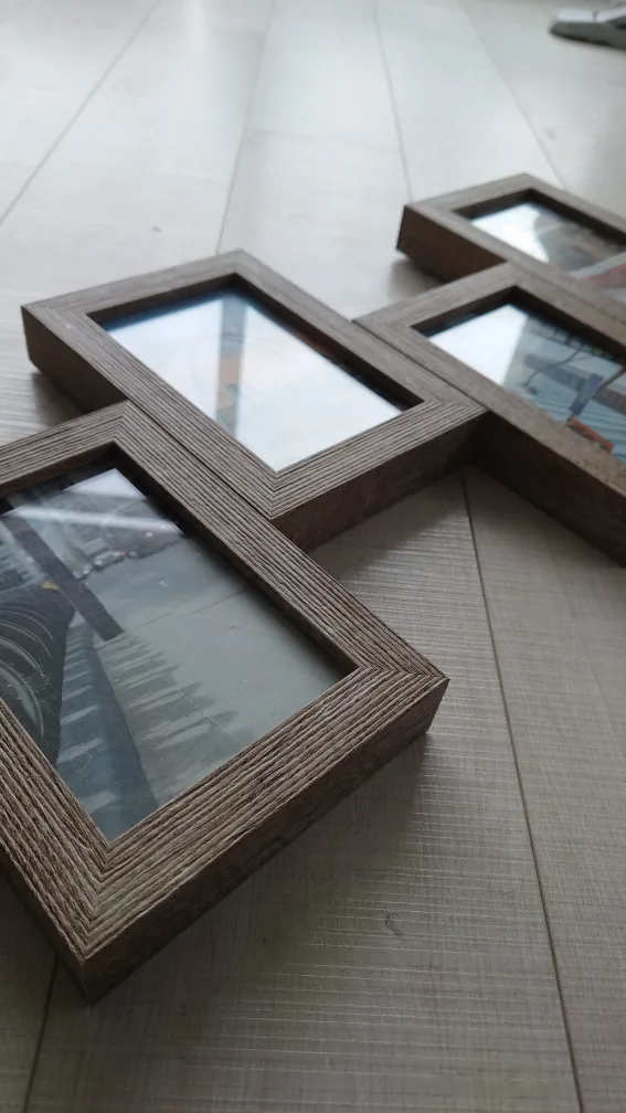 Four-Photo Collage Frame image indicator(2)