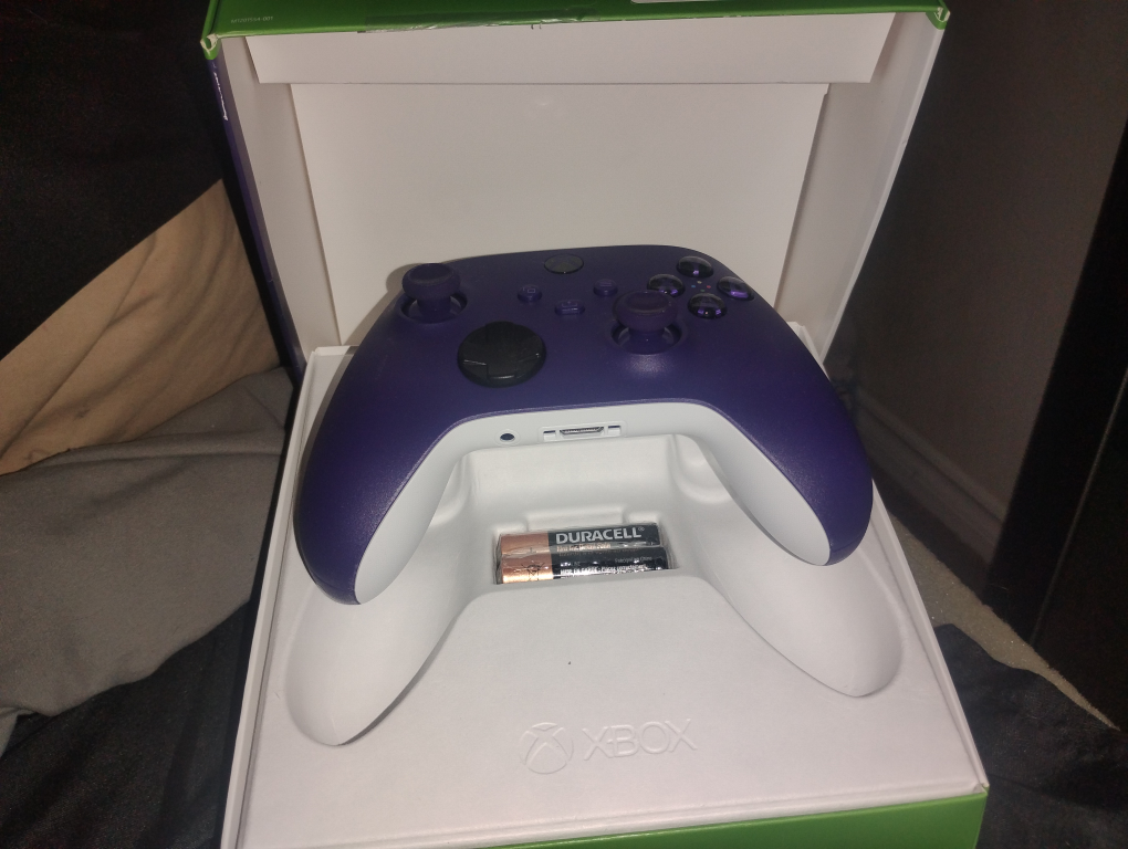 Xbox Wireless Controller - Astral Purple - photo 2