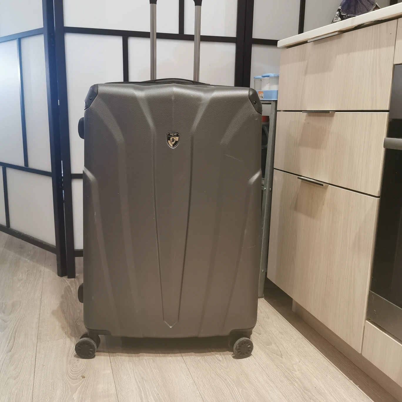 HEYS Large Checked Suitcase - Dark Grey