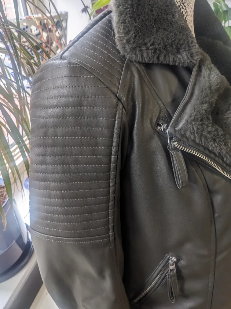 Vero Moda Olive Green Faux Leather Jacket - Size S image indicator(2)