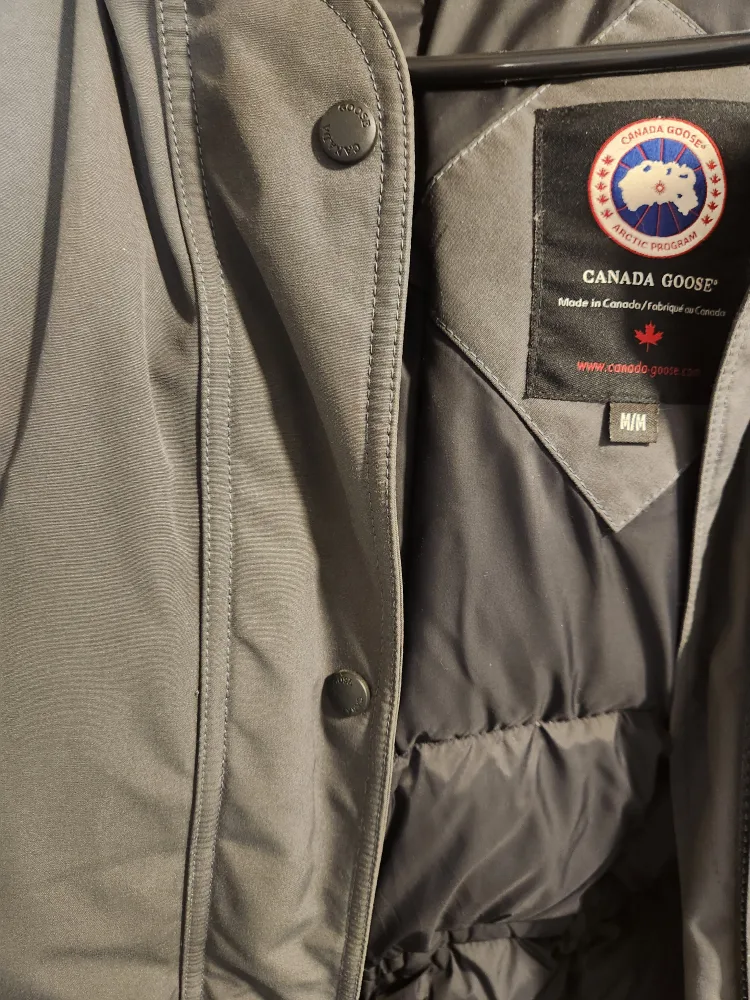 Canada Goose MacMillan Parka - Grey - Size M thumbnail