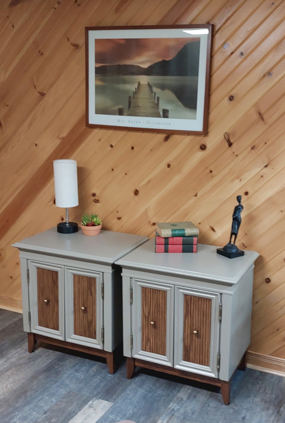 Night Stands / Side Tables - photo 2