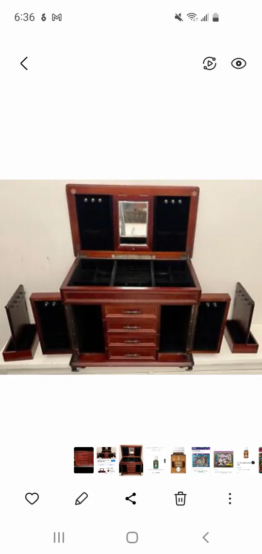 LARGE VINTAGE WOODEN JEWELRY BOX image indicator(2)