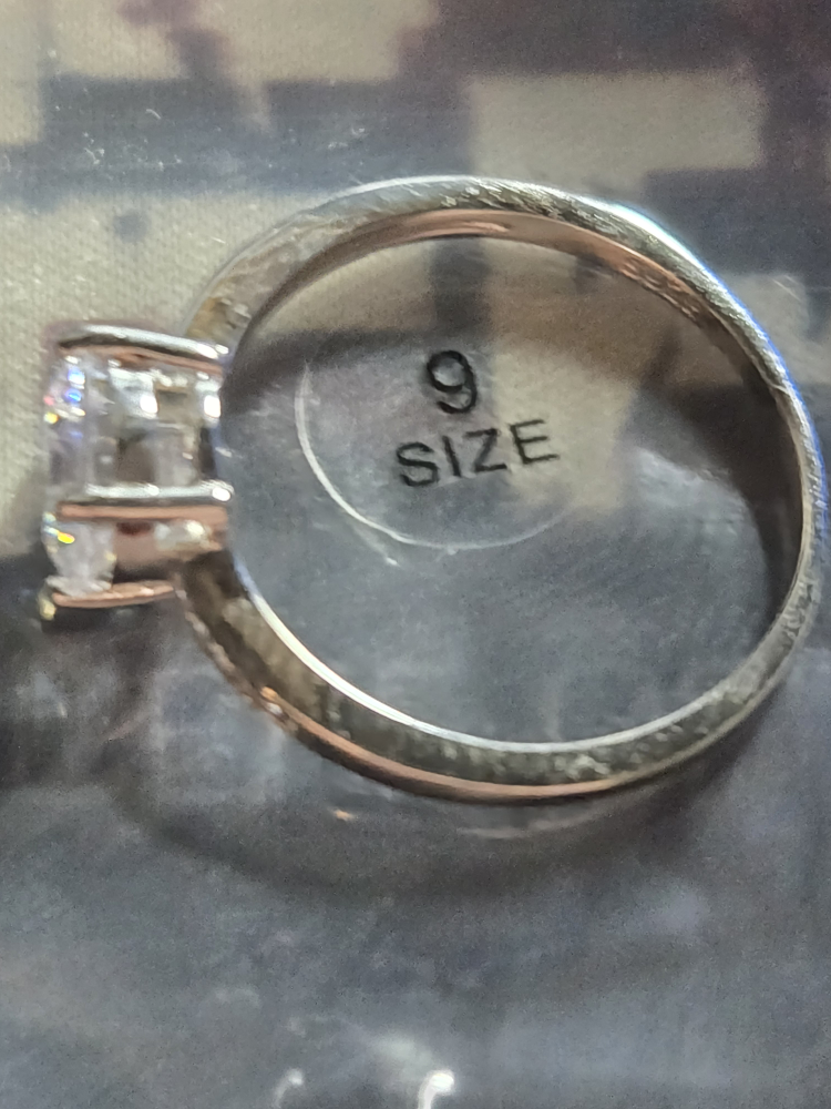 Sterling Silver engagement Ring Size 9 zircon stone - photo 2