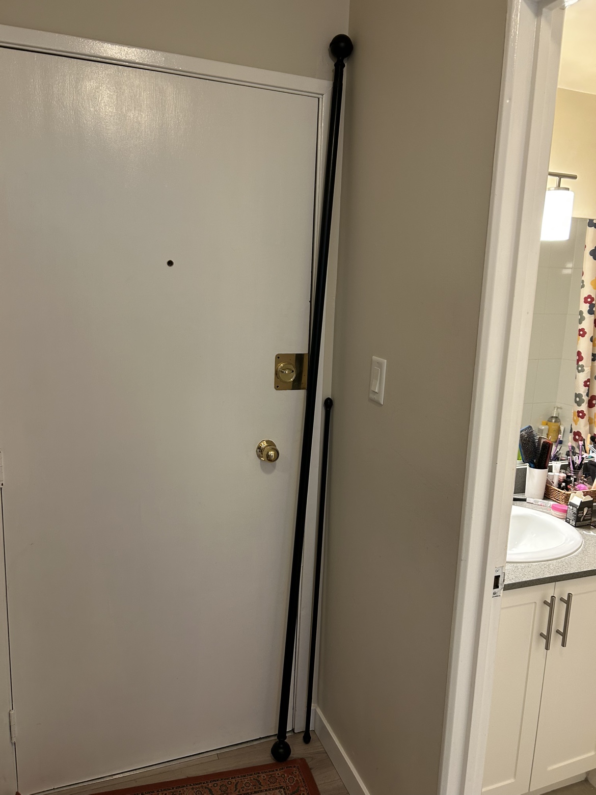 2 curtain rods