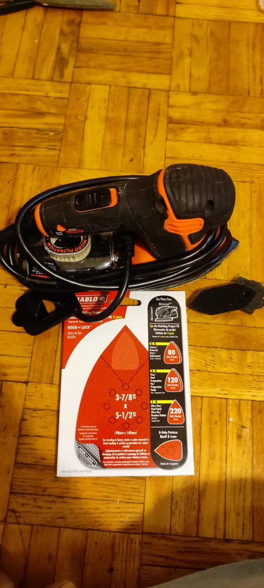 Black+Decker Mouse Detail Sander with extra sandpaper image indicator(8)