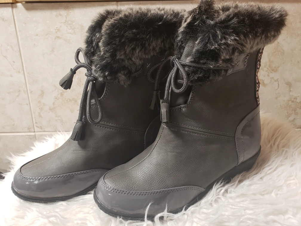 Women's Gray Faux Fur Trim Wedge Winter Boots