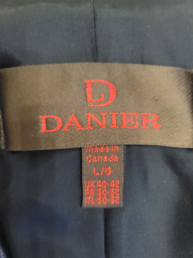 Danier Leather Blazer Jacket - Size Large - photo 4