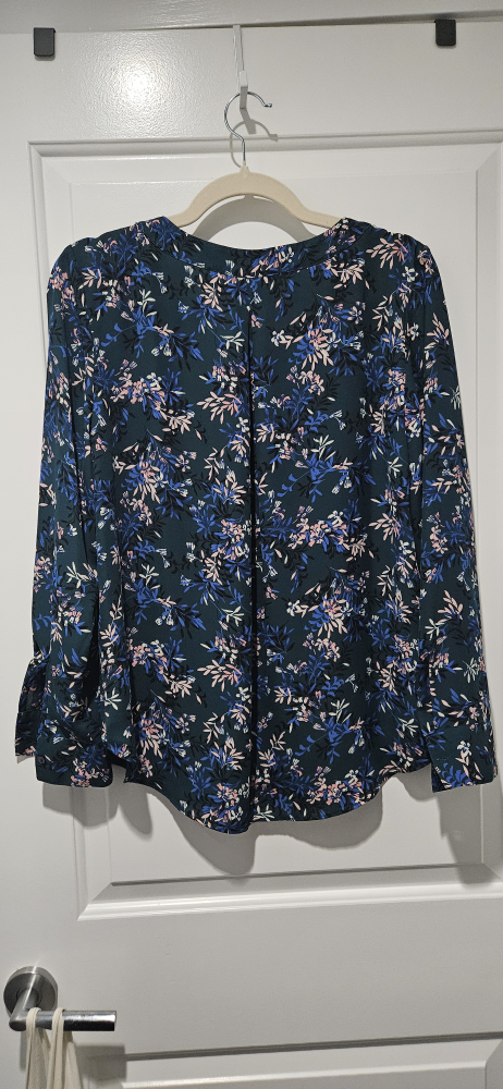 Banana Republic Women's Floral Blouse - Medium (fits Small too) - photo 5