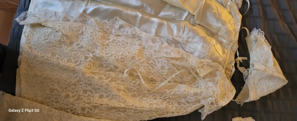 Vintage Cream Christening Outfit image indicator(3)