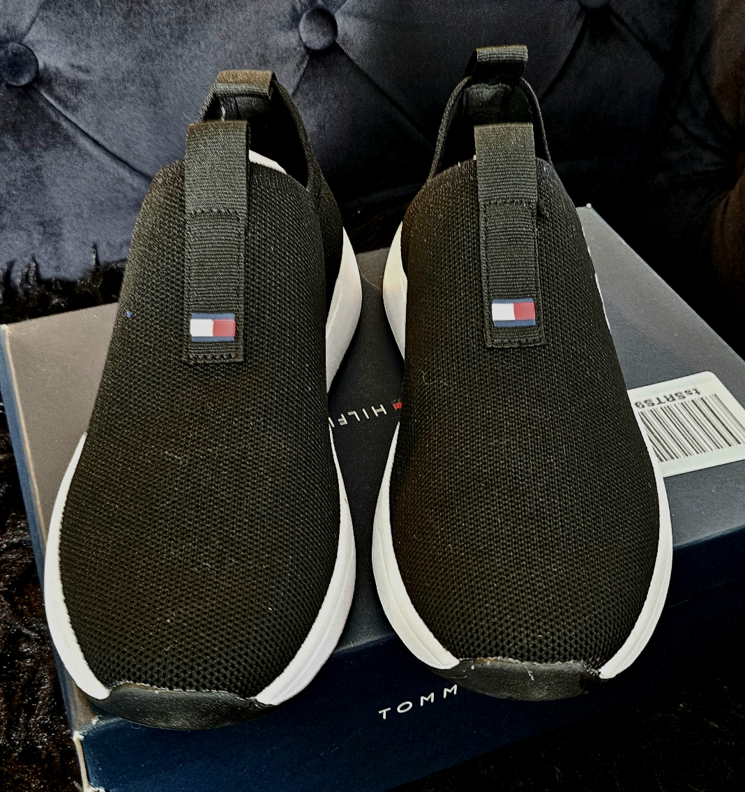 Tommy Hilfiger Women's Black Knit Slip-On Sneakers - Size 8M - photo 3