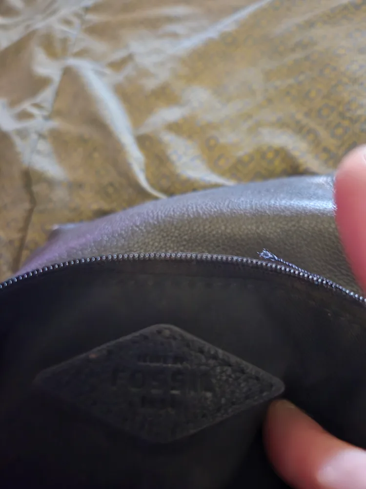 Fossil Leather Crossbody Bag - Multicoloured image indicator(3)