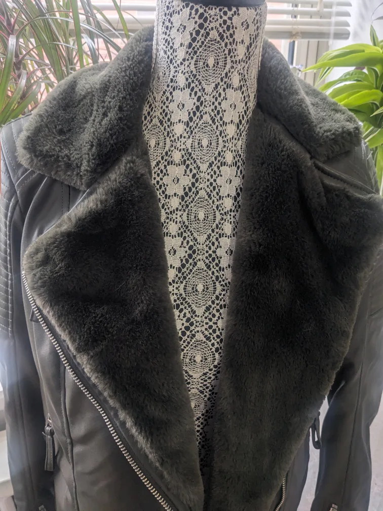 Vero Moda Olive Green Faux Leather Jacket - Size S image indicator(6)